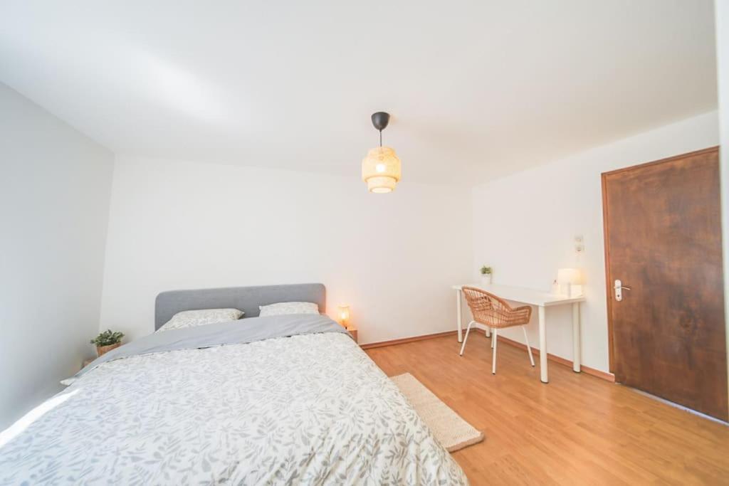 Charmant Appartement 2 Chambres Proche Luxembourg Rédange Exterior foto